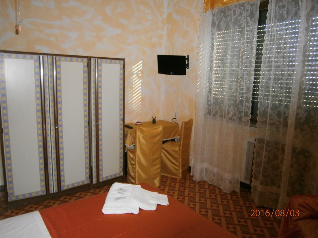 Albergo Il Cantuccio Bolano Exterior foto