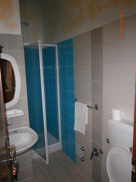 Albergo Il Cantuccio Bolano Exterior foto